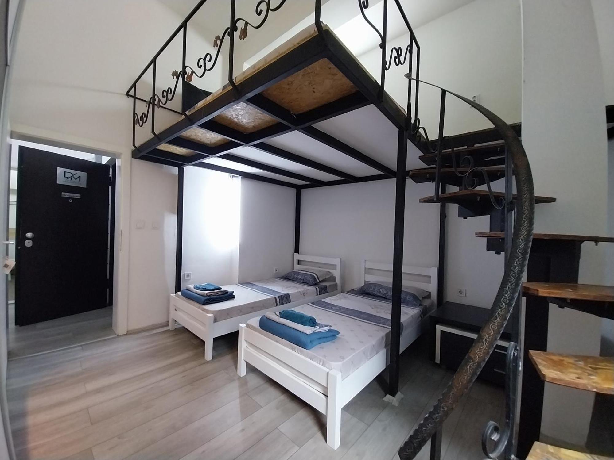 Dm Hostel And Apartments Üsküp Dış mekan fotoğraf